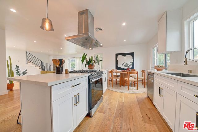 885 Kincaid Avenue, Inglewood, CA 90302