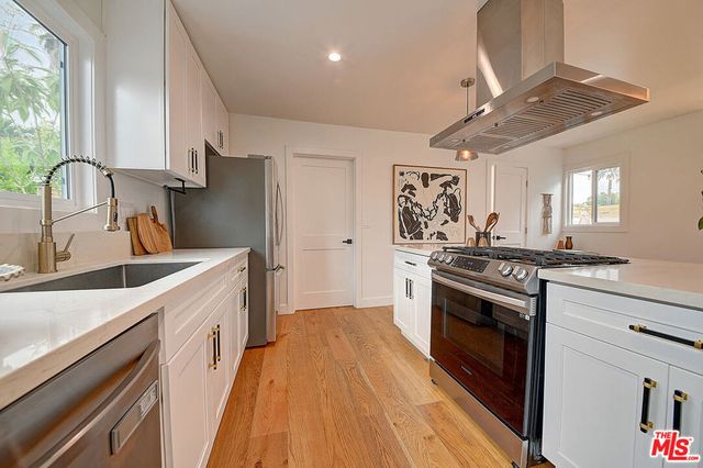 885 Kincaid Avenue, Inglewood, CA 90302