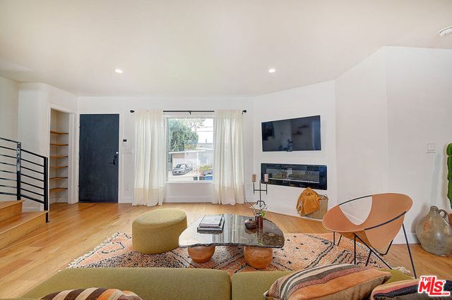 885 Kincaid Avenue, Inglewood, CA 90302