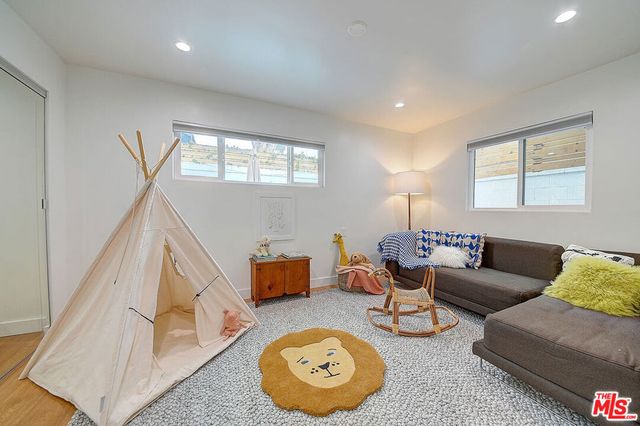 885 Kincaid Avenue, Inglewood, CA 90302