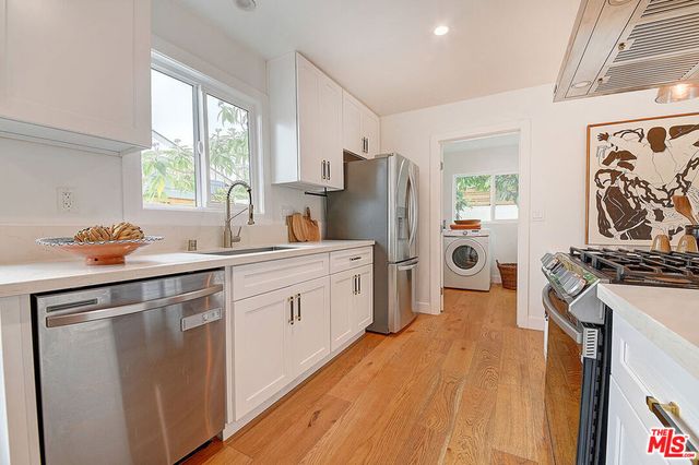 885 Kincaid Avenue, Inglewood, CA 90302