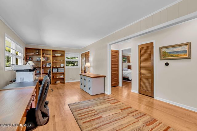 245 Kingfisher Drive, Middletown, NJ 07748
