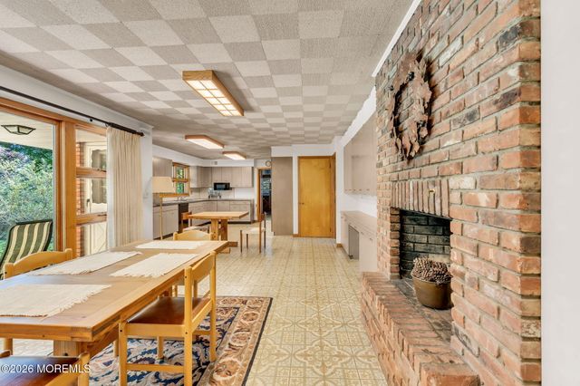 245 Kingfisher Drive, Middletown, NJ 07748