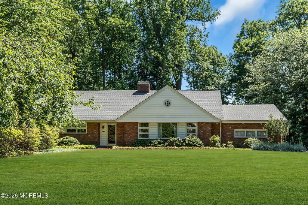 245 Kingfisher Drive, Middletown, NJ 07748
