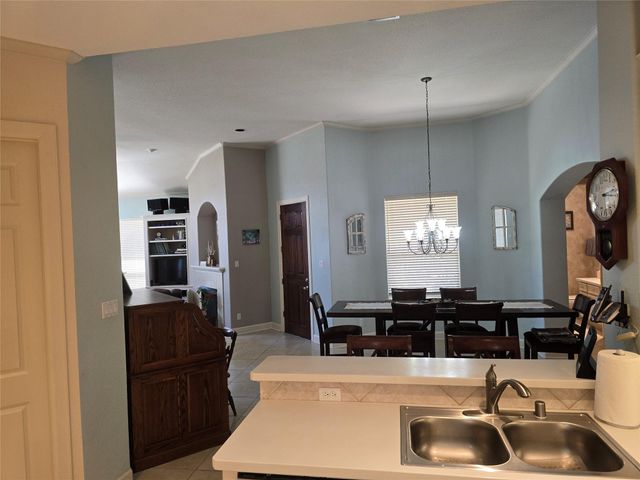310 Waterford Way, Kemah, TX 77565