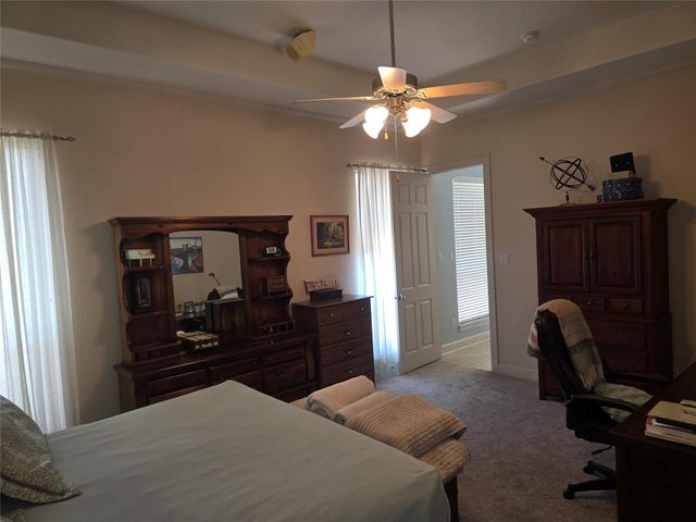 310 Waterford Way, Kemah, TX 77565