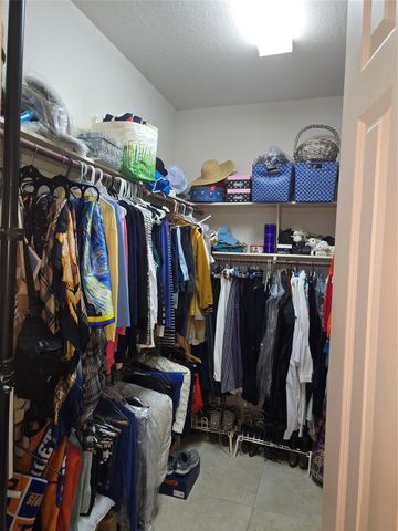 310 Waterford Way, Kemah, TX 77565