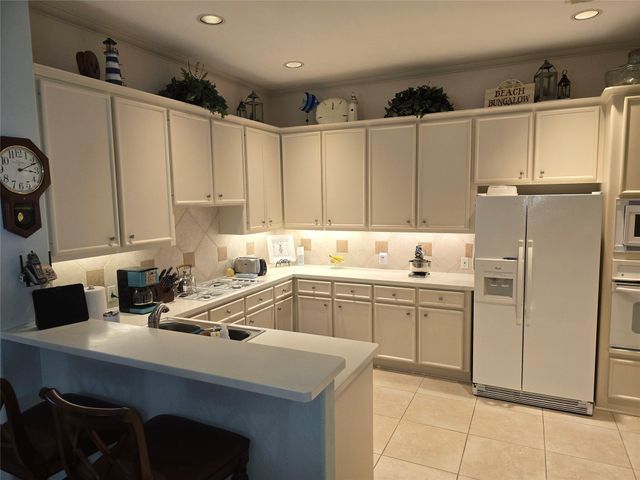 310 Waterford Way, Kemah, TX 77565