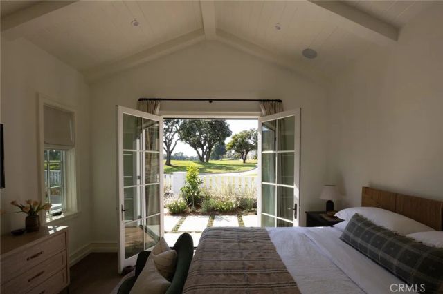 19571 Summer Breeze, Huntington Beach, CA 92648
