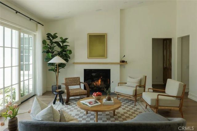 19571 Summer Breeze, Huntington Beach, CA 92648
