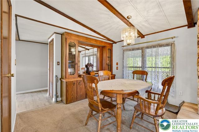 4 Woodsdale Court, Moore Twp, PA 18014