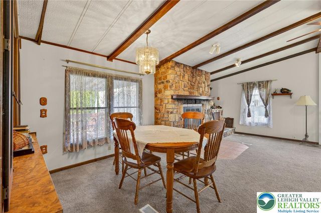 4 Woodsdale Court, Moore Twp, PA 18014