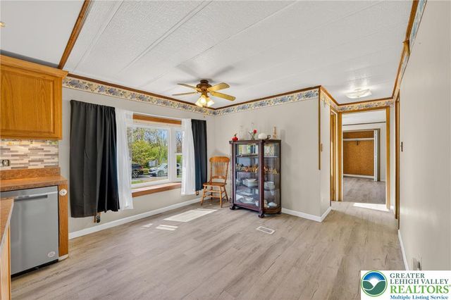 4 Woodsdale Court, Moore Twp, PA 18014