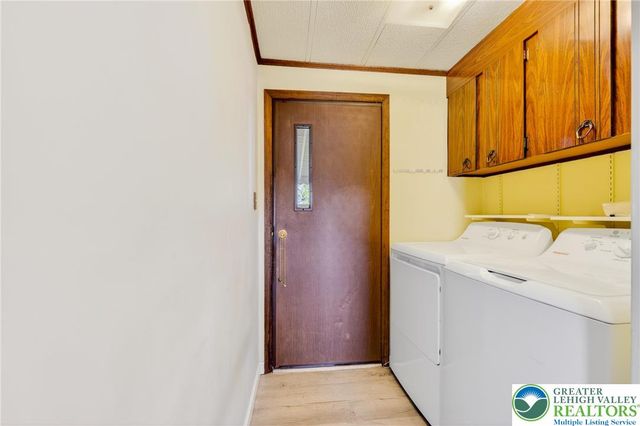 4 Woodsdale Court, Moore Twp, PA 18014