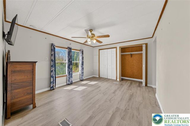 4 Woodsdale Court, Moore Twp, PA 18014