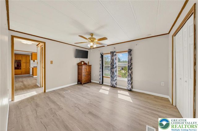 4 Woodsdale Court, Moore Twp, PA 18014