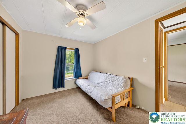 4 Woodsdale Court, Moore Twp, PA 18014