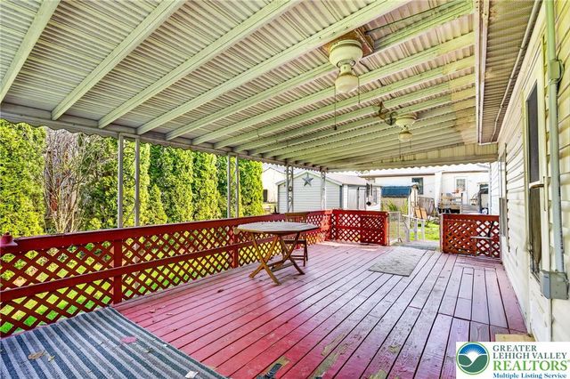 4 Woodsdale Court, Moore Twp, PA 18014