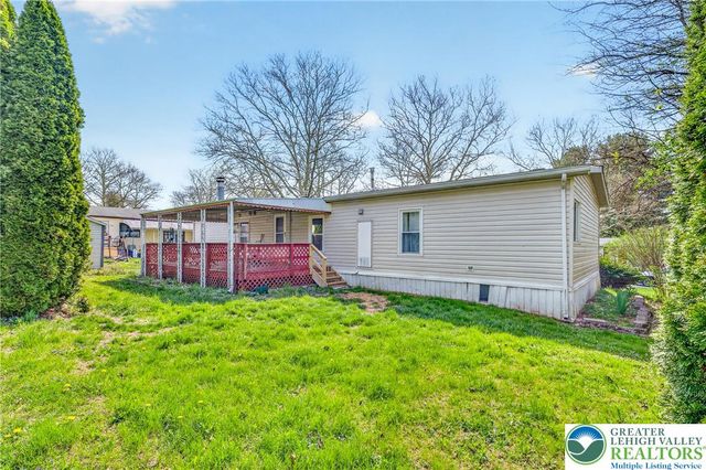 4 Woodsdale Court, Moore Twp, PA 18014