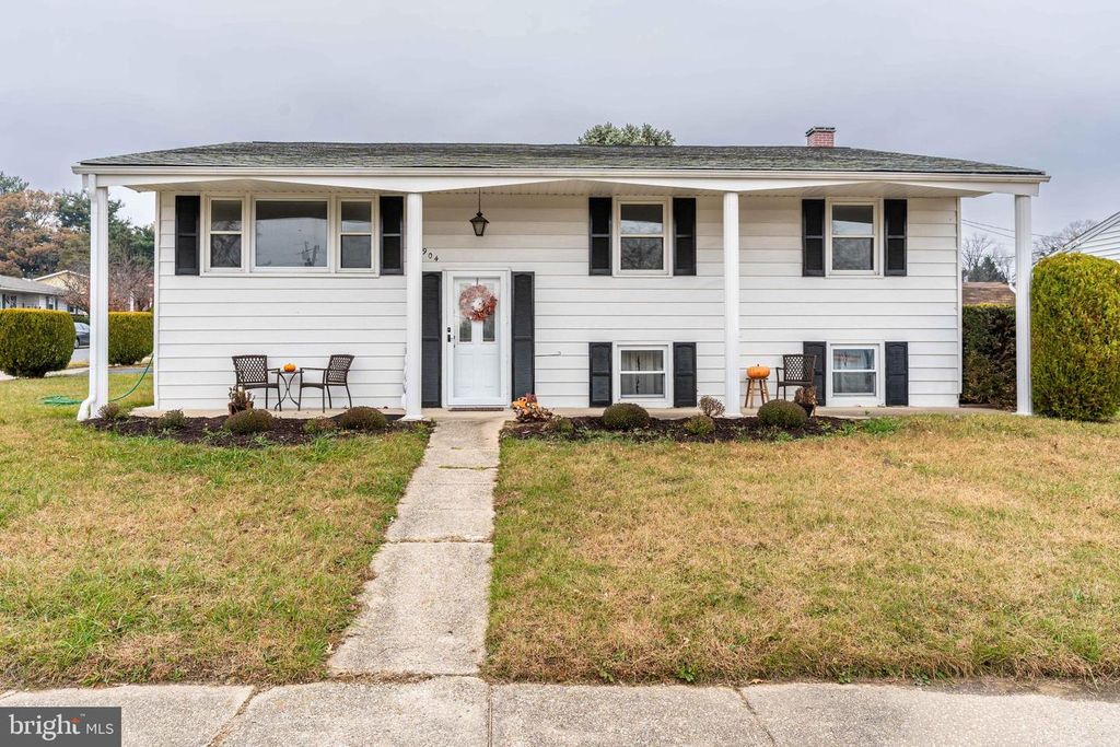 904 PLEASANTVILLE DR, Glen Burnie, MD 21061