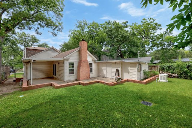 2207 Mountain View RD, Austin, TX 78703