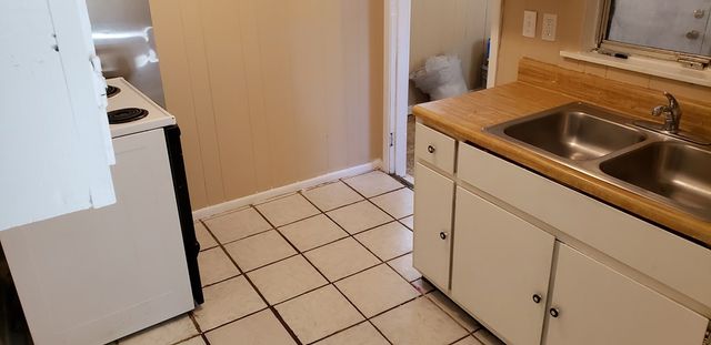 1200 N N Cherry St, Dothan, AL 36303