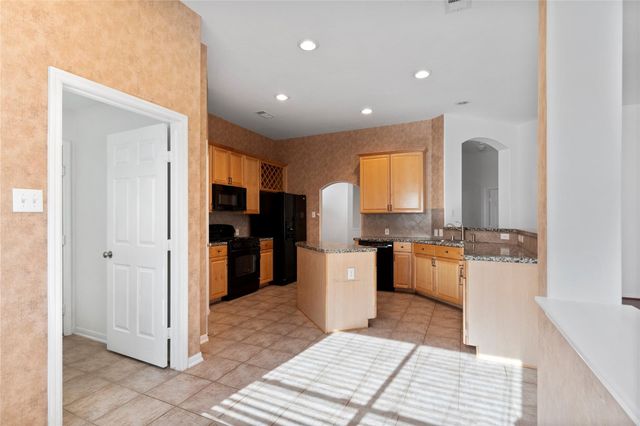 3135 Stratford Bend Drive, Sugar Land, TX 77498