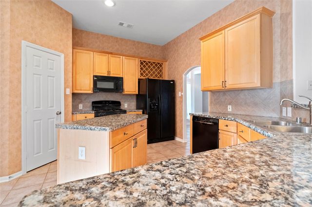 3135 Stratford Bend Drive, Sugar Land, TX 77498