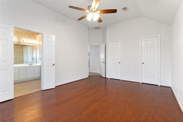 3135 Stratford Bend Drive, Sugar Land, TX 77498