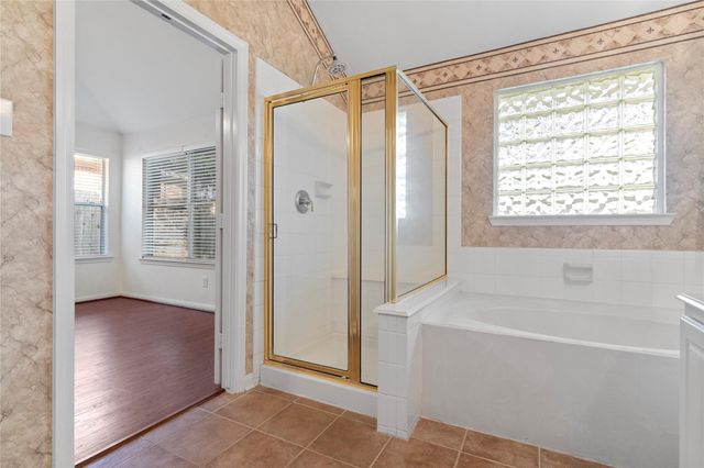 3135 Stratford Bend Drive, Sugar Land, TX 77498