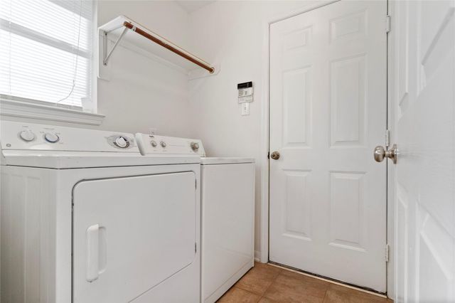 3135 Stratford Bend Drive, Sugar Land, TX 77498