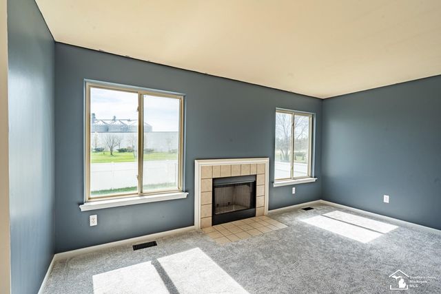 203 Dundee Ridge Drive, Dundee, MI 48131