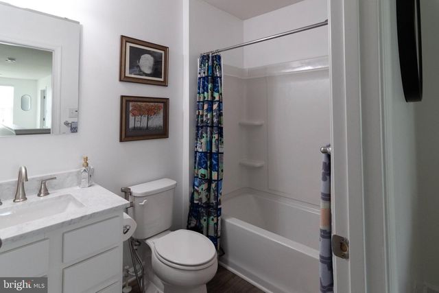 165 CISELEY DR, Sicklerville, NJ 08081