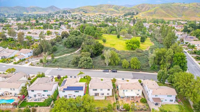 29820 Rainbow Crest Drive, Agoura Hills, CA 91301