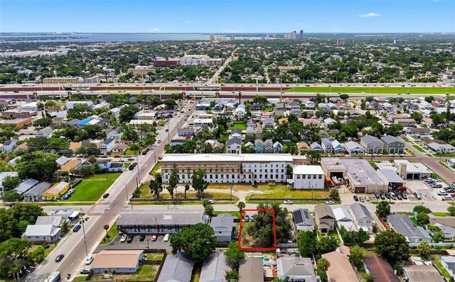 2517 W SPRUCE STREET, Tampa, FL 33607