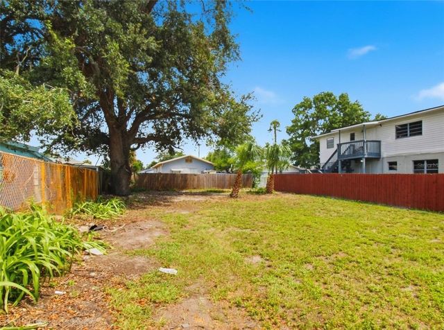 2517 W SPRUCE STREET, Tampa, FL 33607