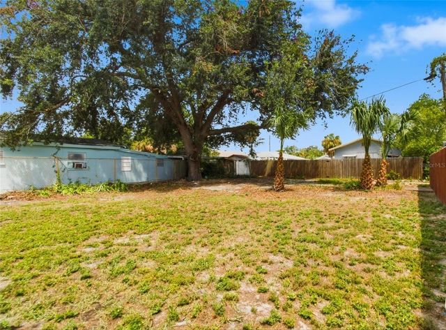 2517 W SPRUCE STREET, Tampa, FL 33607