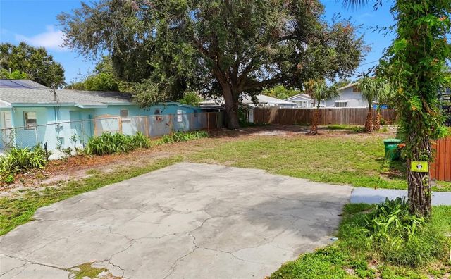 2517 W SPRUCE STREET, Tampa, FL 33607