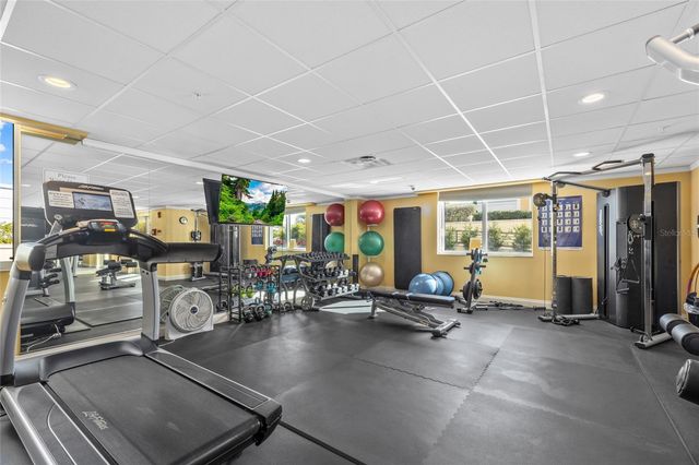 800 N TAMIAMI TRAIL 611, Sarasota, FL 34236