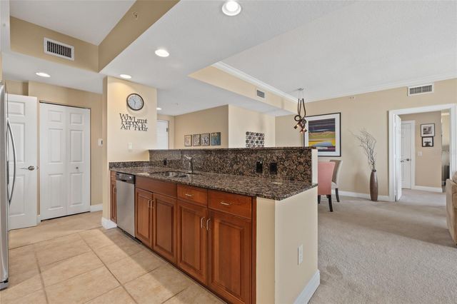 800 N TAMIAMI TRAIL 611, Sarasota, FL 34236