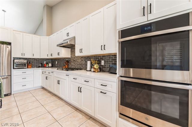 11209 Dell Cliffs Court, Las Vegas, NV 89144