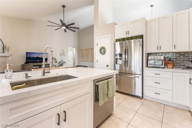 11209 Dell Cliffs Court, Las Vegas, NV 89144