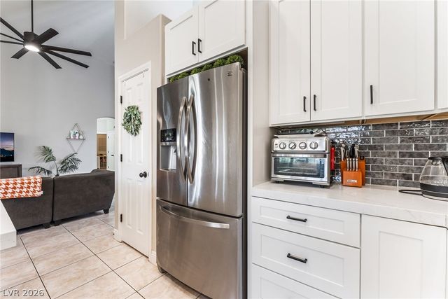 11209 Dell Cliffs Court, Las Vegas, NV 89144