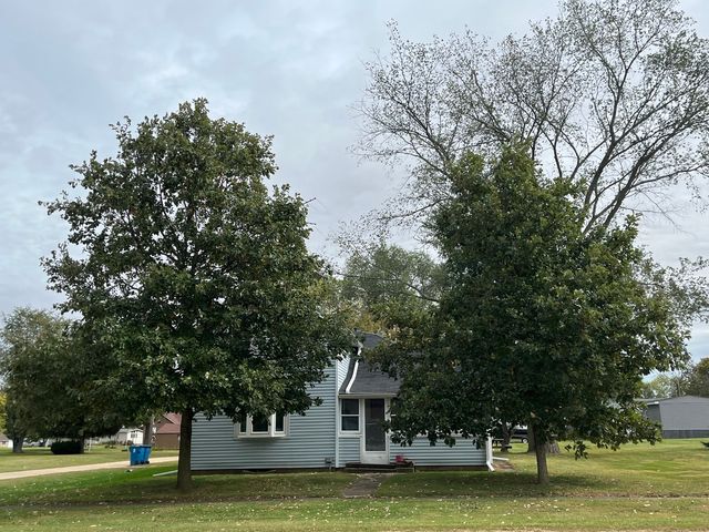 119 Center Street, Seatonville, IL 61359