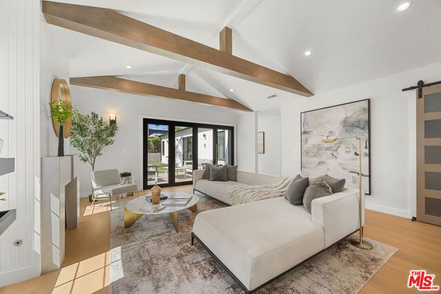 7907 Vicksburg Avenue, Los Angeles, CA 90045