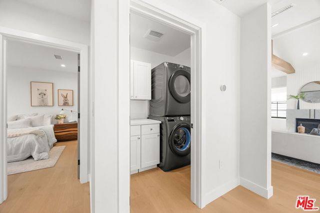7907 Vicksburg Avenue, Los Angeles, CA 90045