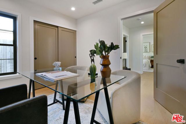 7907 Vicksburg Avenue, Los Angeles, CA 90045