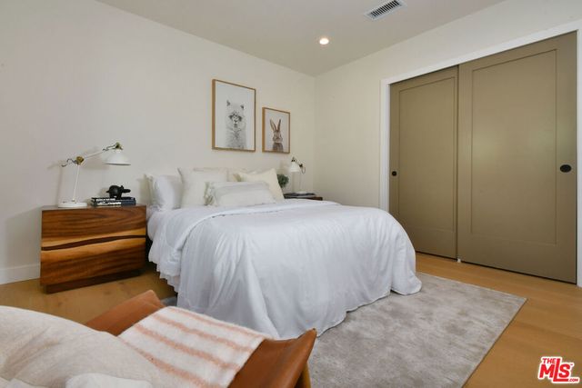 7907 Vicksburg Avenue, Los Angeles, CA 90045