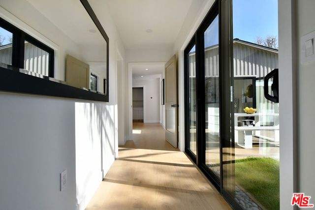 7907 Vicksburg Avenue, Los Angeles, CA 90045
