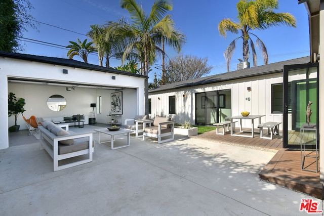 7907 Vicksburg Avenue, Los Angeles, CA 90045